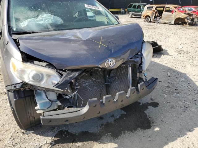Photo 9 from auction – 2011 TOYOTA SIENNA LE with VIN 5TDKK3DC2BS032036