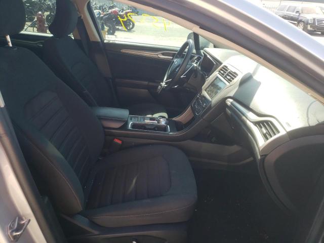 Photo 5 from auction – 2019 FORD FUSION SE with VIN 3FA6P0LU8KR261700