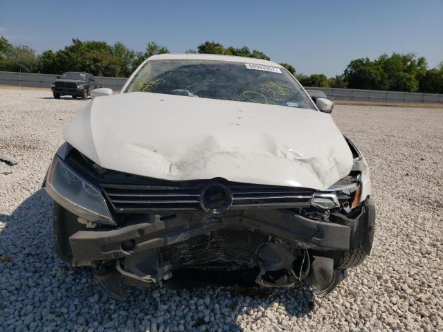 Photo 9 from auction – 2011 VOLKSWAGEN JETTA SEL with VIN 3VWLX7AJ0BM376431