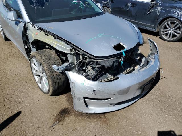 Photo 9 from auction – 2018 TESLA MODEL 3 with VIN 5YJ3E1EBXJF069392