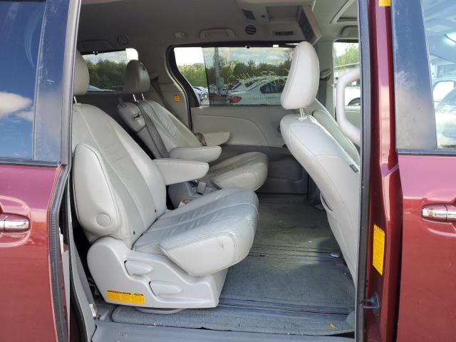 Photo 6 from auction – 2011 TOYOTA SIENNA XLE with VIN 5TDYK3DC4BS044313