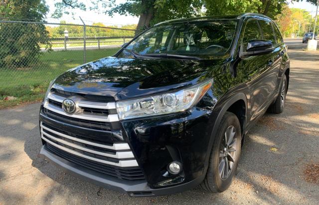 Photo 2 from auction – 2017 TOYOTA HIGHLANDER with VIN 5TDJZRFH4HS397104