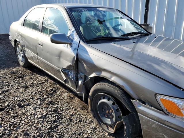 Photo 9 from auction – 2001 TOYOTA CAMRY CE with VIN 4T1BG22K41U027982