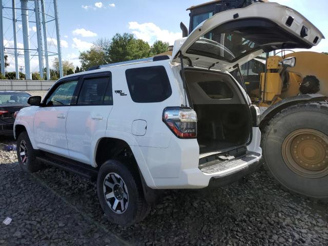 Photo 3 from auction – 2018 TOYOTA 4RUNNER SR with VIN JTEBU5JR0J5593074