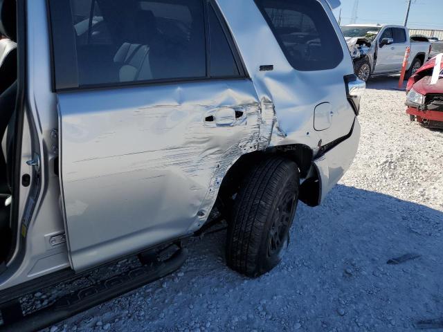 Photo 9 from auction – 2022 TOYOTA 4RUNNER SR with VIN JTEEU5JR5N5261540