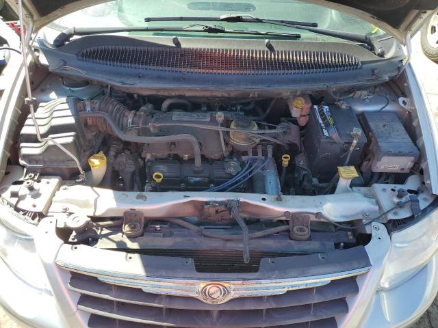 Photo 7 from auction – 2005 CHRYSLER TOWN & COU with VIN 2C8GP54LX5R194446