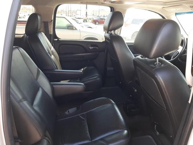 Photo 6 from auction – 2011 CHEVROLET SUBURBAN K with VIN 1GNSKKE39BR371682