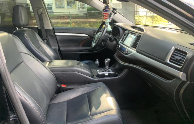 Photo 5 from auction – 2017 TOYOTA HIGHLANDER with VIN 5TDJZRFH4HS397104