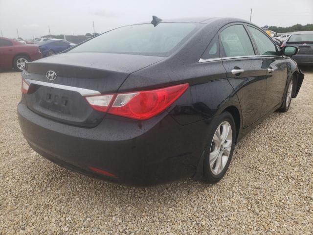 Photo 4 from auction – 2013 HYUNDAI SONATA SE with VIN 5NPEC4ACXDH579410