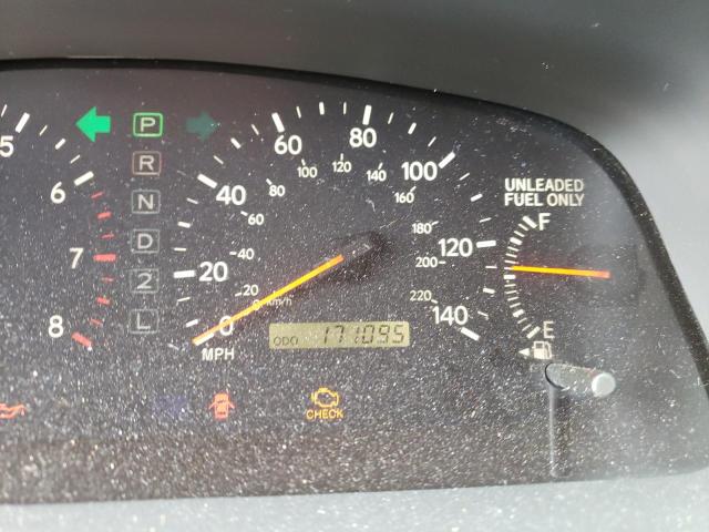 Photo 8 from auction – 2000 LEXUS ES 300 with VIN JT8BF28G4Y0255944