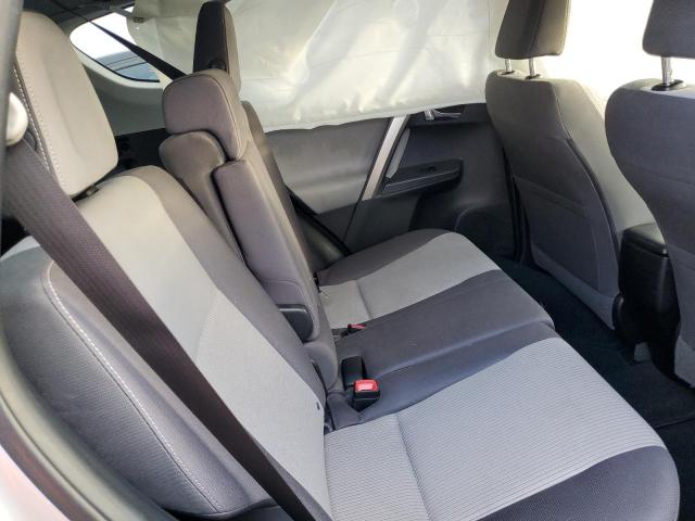 Photo 6 from auction – 2014 TOYOTA RAV4 XLE with VIN JTMWFREV0EJ017562