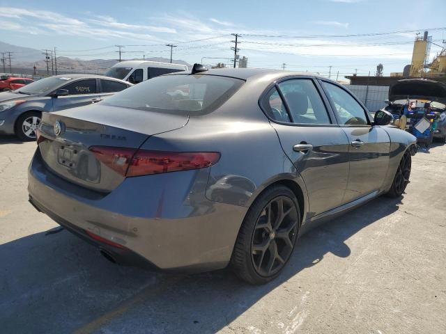 Photo 4 from auction – 2019 ALFA ROMEO GIULIA with VIN ZARFAMAN3K7620981