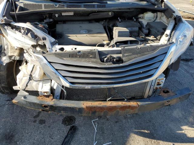 Photo 7 from auction – 2014 TOYOTA SIENNA XLE with VIN 5TDDK3DC5ES092471