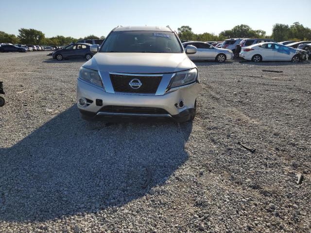 Photo 10 from auction – 2016 NISSAN PATHFINDER with VIN 5N1AR2MN3GC601077