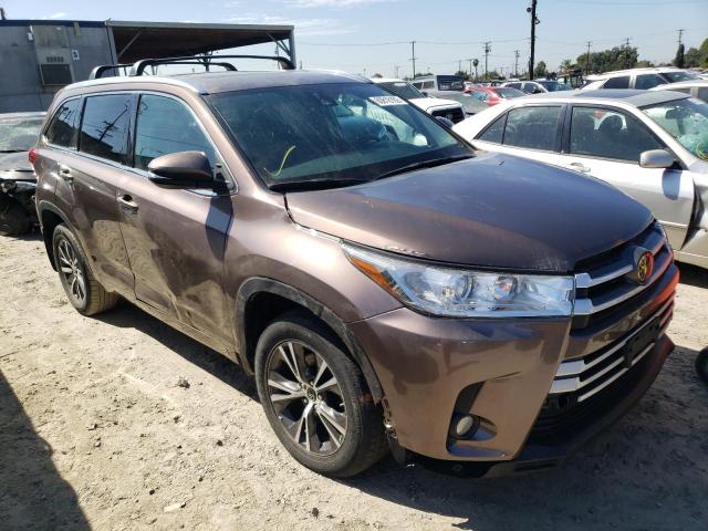 TOYOTA HIGHLANDER 2018 with VIN 5TDKZRFH5JS286653 - Photo from auction