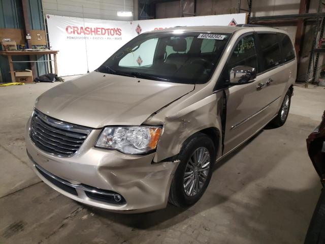 Photo 2 from auction – 2015 CHRYSLER TOWN AND C with VIN 2C4RC1CG7FR521132