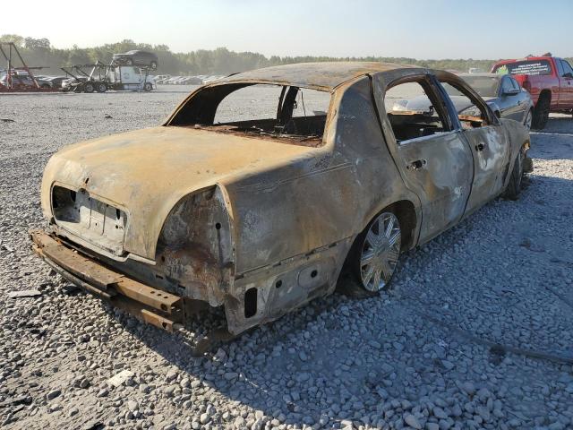 Photo 4 from auction – 2004 LINCOLN TOWN CAR U with VIN 1LNHM83W04Y640136
