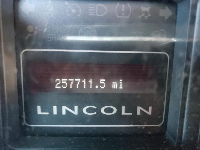 Photo 8 from auction – 2010 LINCOLN NAVIGATOR with VIN 5LMJJ2J54AEJ07525