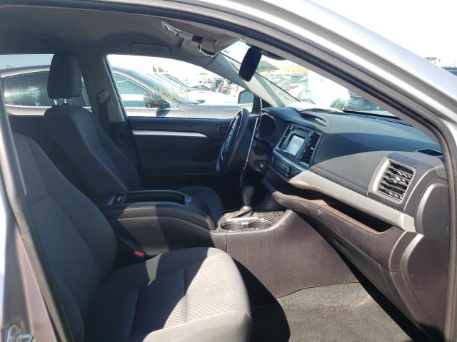 Photo 5 from auction – 2019 TOYOTA HIGHLANDER with VIN 5TDZZRFH5KS291593