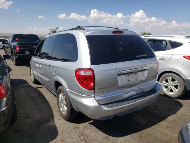 Photo 3 from auction – 2005 CHRYSLER TOWN & COU with VIN 2C4GP54L25R538532