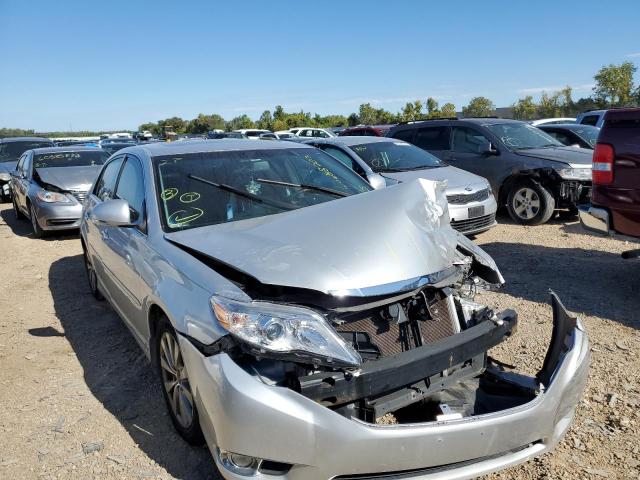 TOYOTA AVALON BAS 2011 con VIN 4T1BK3DB2BU372057 - Foto de la subasta
