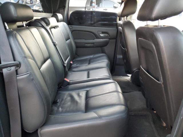 Photo 6 from auction – 2010 CHEVROLET AVALANCHE with VIN 3GNVKFE01AG106781