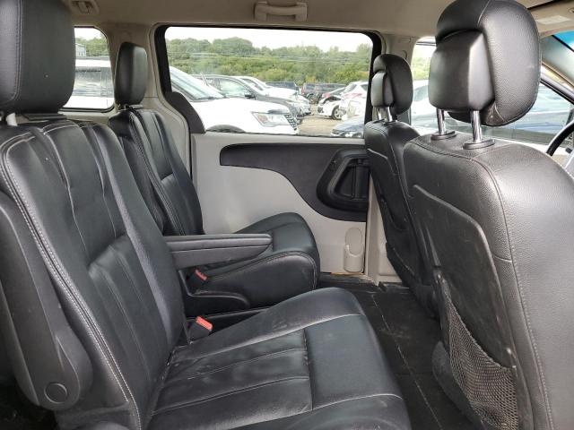 Photo 6 from auction – 2016 CHRYSLER TOWN & COU with VIN 2C4RC1BG2GR292202