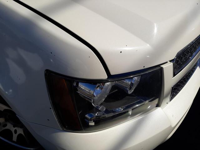 Photo 9 from auction – 2011 CHEVROLET SUBURBAN K with VIN 1GNSKKE39BR371682