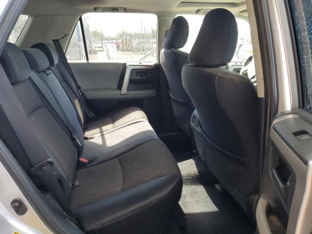 Photo 6 from auction – 2010 TOYOTA 4RUNNER SR with VIN JTEBU5JR0A5017159