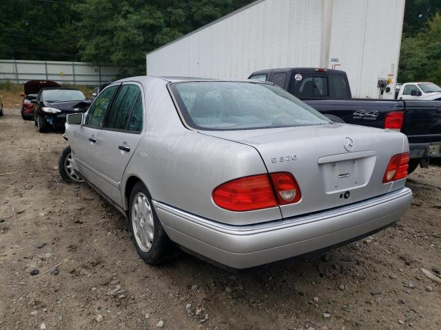 Photo 3 from auction – 1997 MERCEDES-BENZ E320 with VIN WDBJF55F8VJ032420