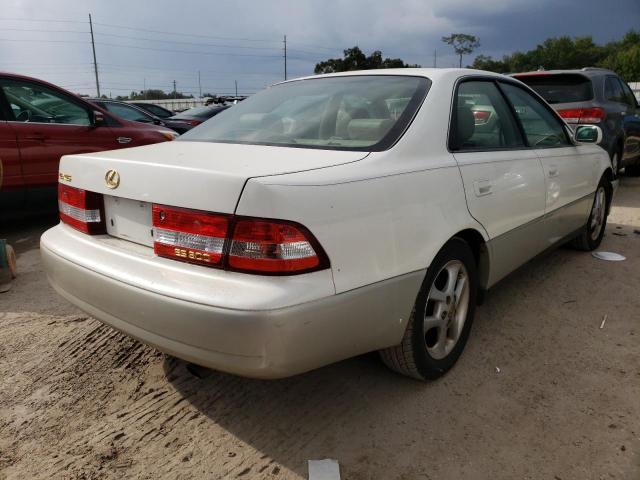 Photo 4 from auction – 2000 LEXUS ES 300 with VIN JT8BF28G4Y0255944