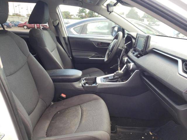 Photo 5 from auction – 2019 TOYOTA RAV4 LE with VIN 2T3F1RFV3KW021650