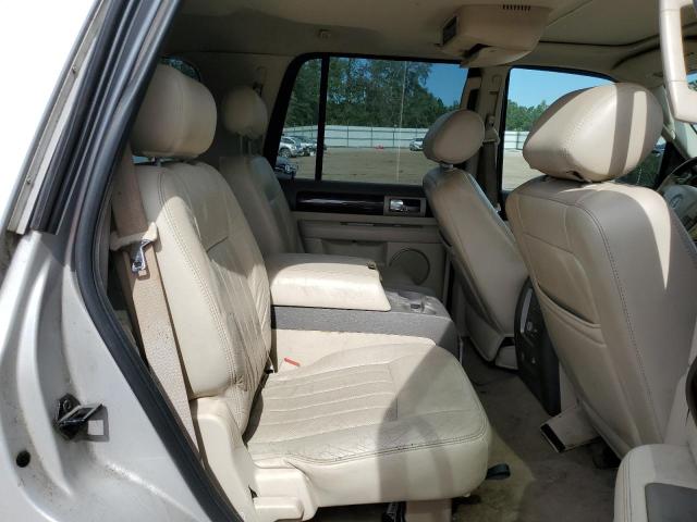 Photo 6 from auction – 2004 LINCOLN NAVIGATOR with VIN 5LMFU27R24LJ08602