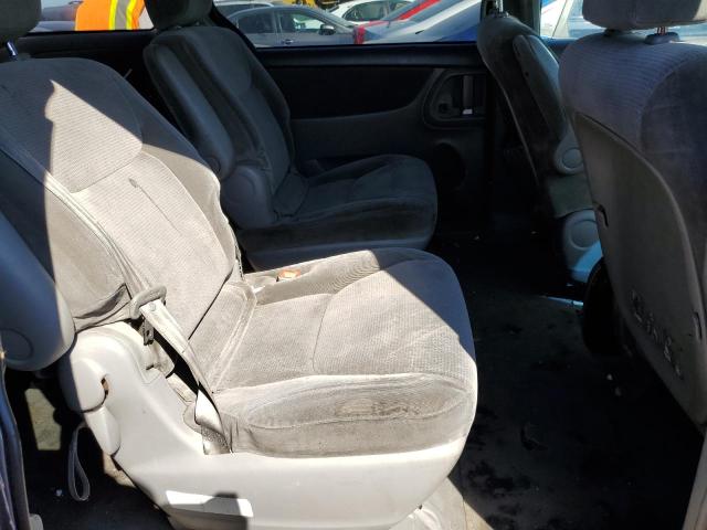 Photo 6 from auction – 2004 TOYOTA SIENNA CE with VIN 5TDZA23C64S056498