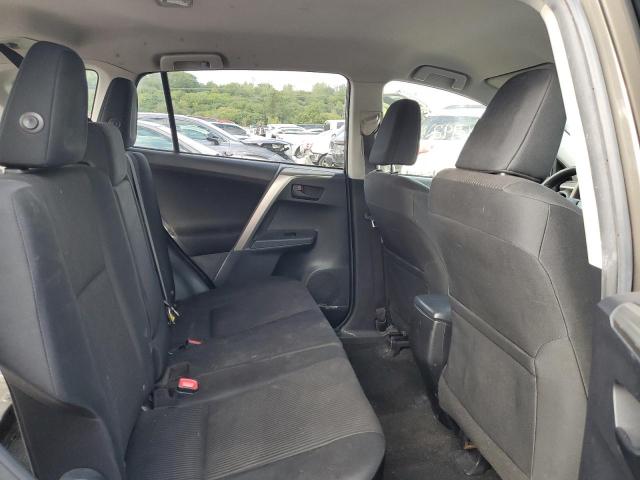 Photo 6 from auction – 2015 TOYOTA RAV4 LE with VIN JTMZFREV9FD043123