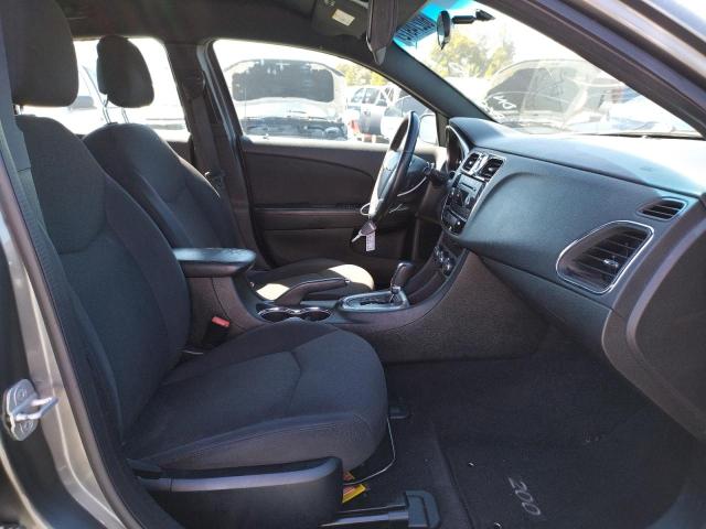 Photo 5 from auction – 2012 CHRYSLER 200 TOURIN with VIN 1C3CCBBG3CN269051