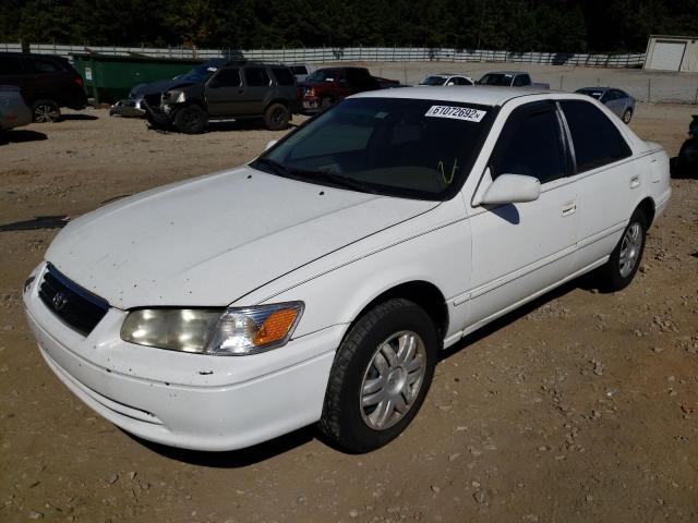 Photo 2 from auction – 2000 TOYOTA CAMRY CE with VIN 4T1BG22K6YU960177