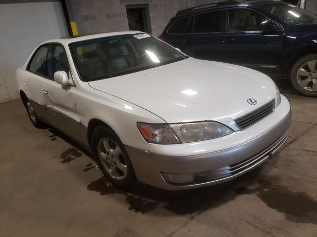 LEXUS ES 300 1998 with VIN JT8BF28G7W0121152 - Photo from auction