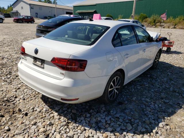 Photo 4 from auction – 2017 VOLKSWAGEN JETTA SE with VIN 3VWDB7AJ9HM290434