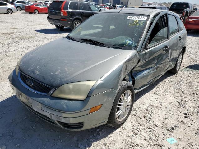 Photo 2 from auction – 2005 FORD FOCUS ZX5 with VIN 3FAFP37N85R122823