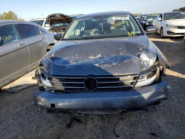 Photo 9 from auction – 2018 VOLKSWAGEN JETTA S with VIN 3VW2B7AJ6JM209502