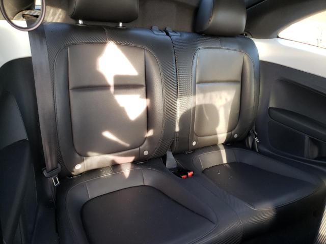 Photo 6 from auction – 2013 VOLKSWAGEN BEETLE with VIN 3VWJP7AT2DM611388