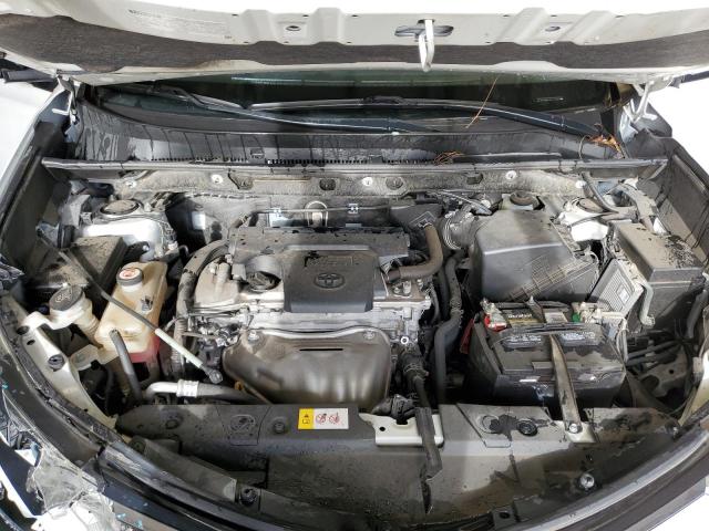 Photo 7 from auction – 2017 TOYOTA RAV4 LE with VIN JTMZFREV3HJ141682