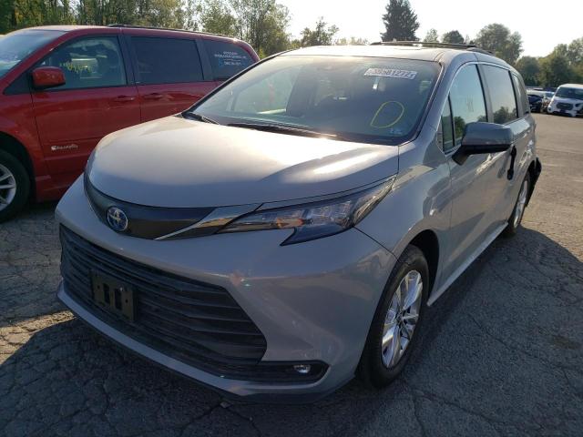 Photo 2 from auction – 2022 TOYOTA SIENNA XLE with VIN 5TDASKFC6NS053527