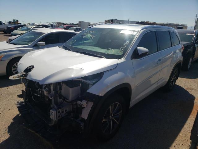 Photo 2 from auction – 2018 TOYOTA HIGHLANDER with VIN 5TDJZRFH3JS852210
