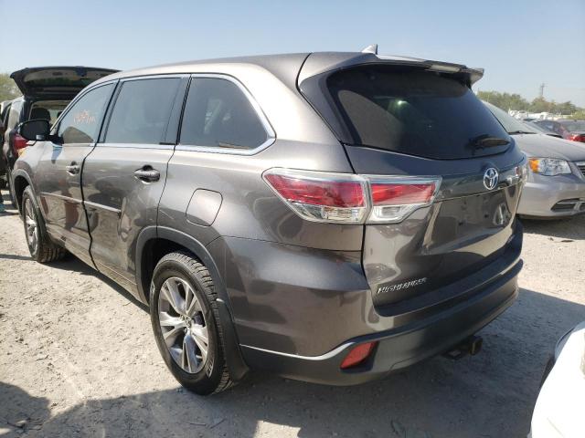 Photo 3 from auction – 2016 TOYOTA HIGHLANDER with VIN 5TDBKRFH3GS353795