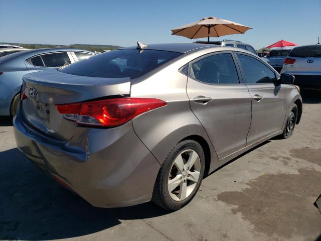 Photo 4 from auction – 2012 HYUNDAI ELANTRA GL with VIN 5NPDH4AE5CH103238