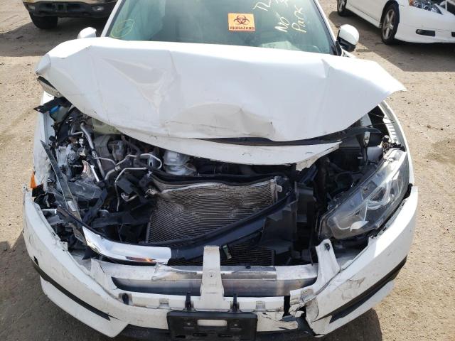 Photo 7 from auction – 2018 HONDA CIVIC LX with VIN 19XFC2F56JE034596