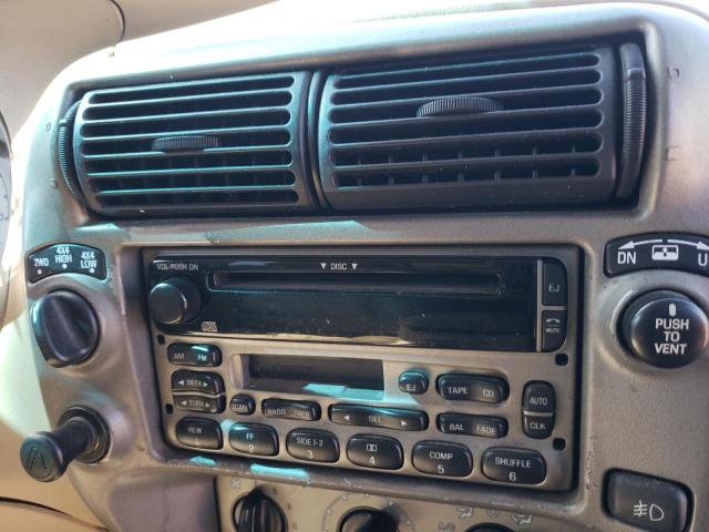 Photo 9 from auction – 2003 FORD EXPLORER S with VIN 1FMZU77E83UA72479
