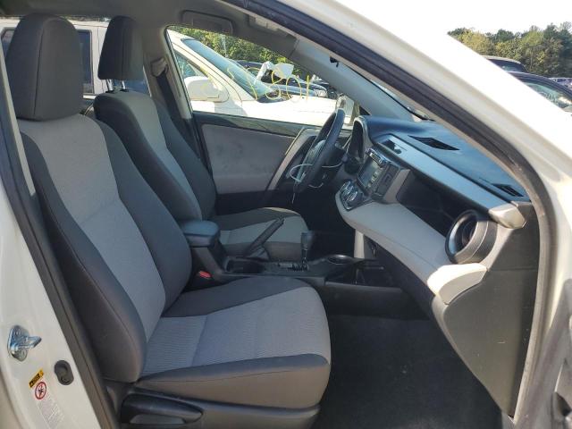 Photo 5 from auction – 2015 TOYOTA RAV4 LE with VIN JTMBFREV2FJ024870